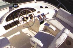photo of  33' BAYLINER 3388